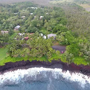 Whale House At Kehena Pahoa